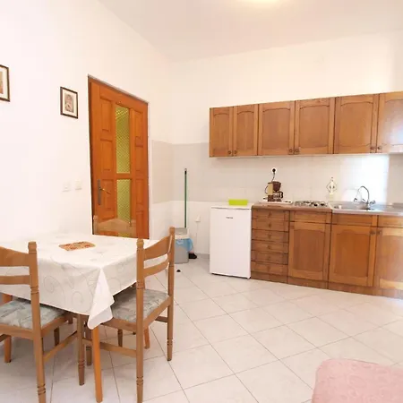 Fuer 3 Personen Ca 35 Qm In Rabac, Istrien Bucht Von Apartment
