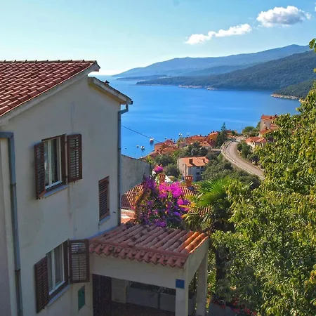 Fuer 3 Personen Ca 35 Qm In Rabac, Istrien Bucht Von Apartment